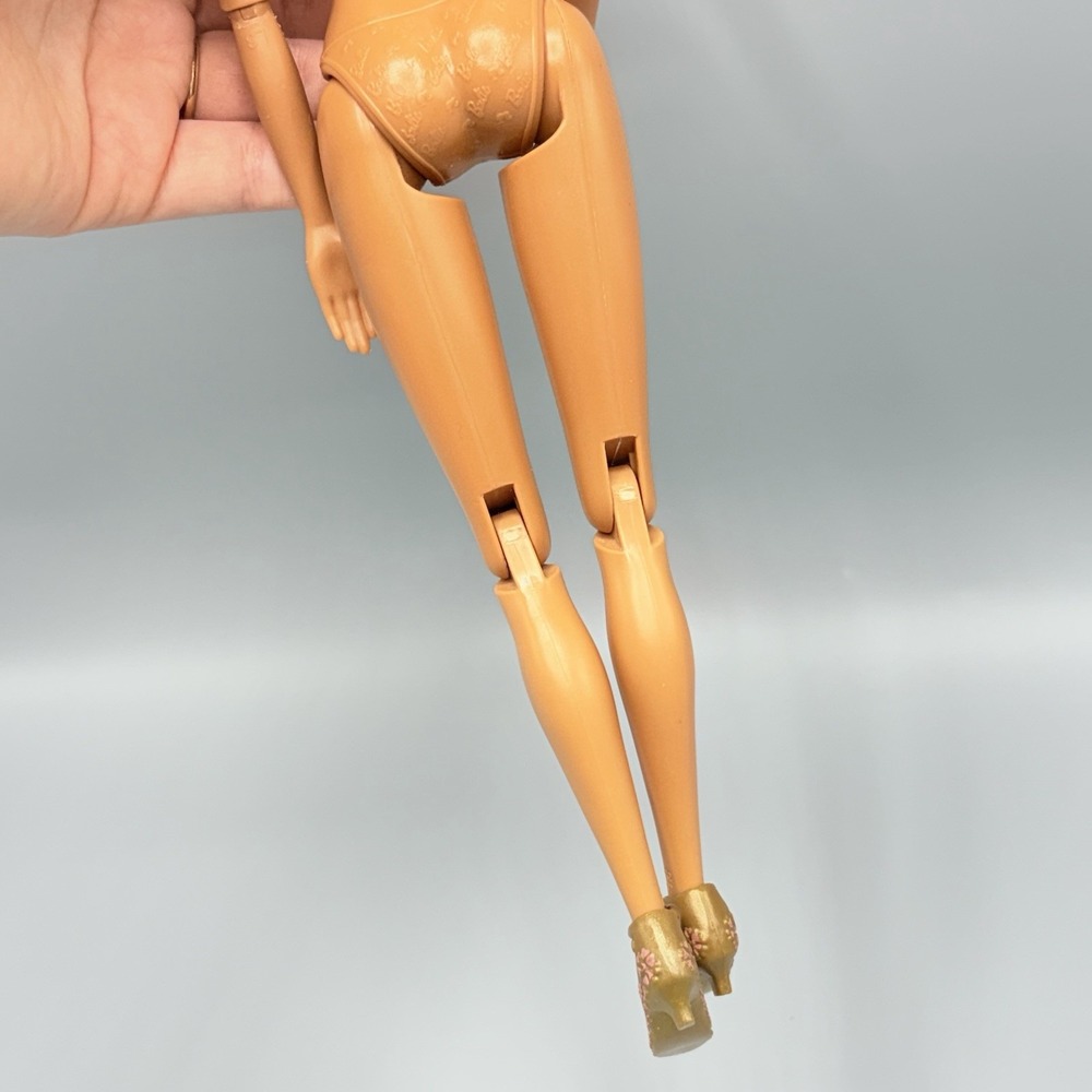 Barbie Fashionistas Artsy Nikki Doll AA Fully Articulated 2009 Nude No Box - Picture 8 of 9